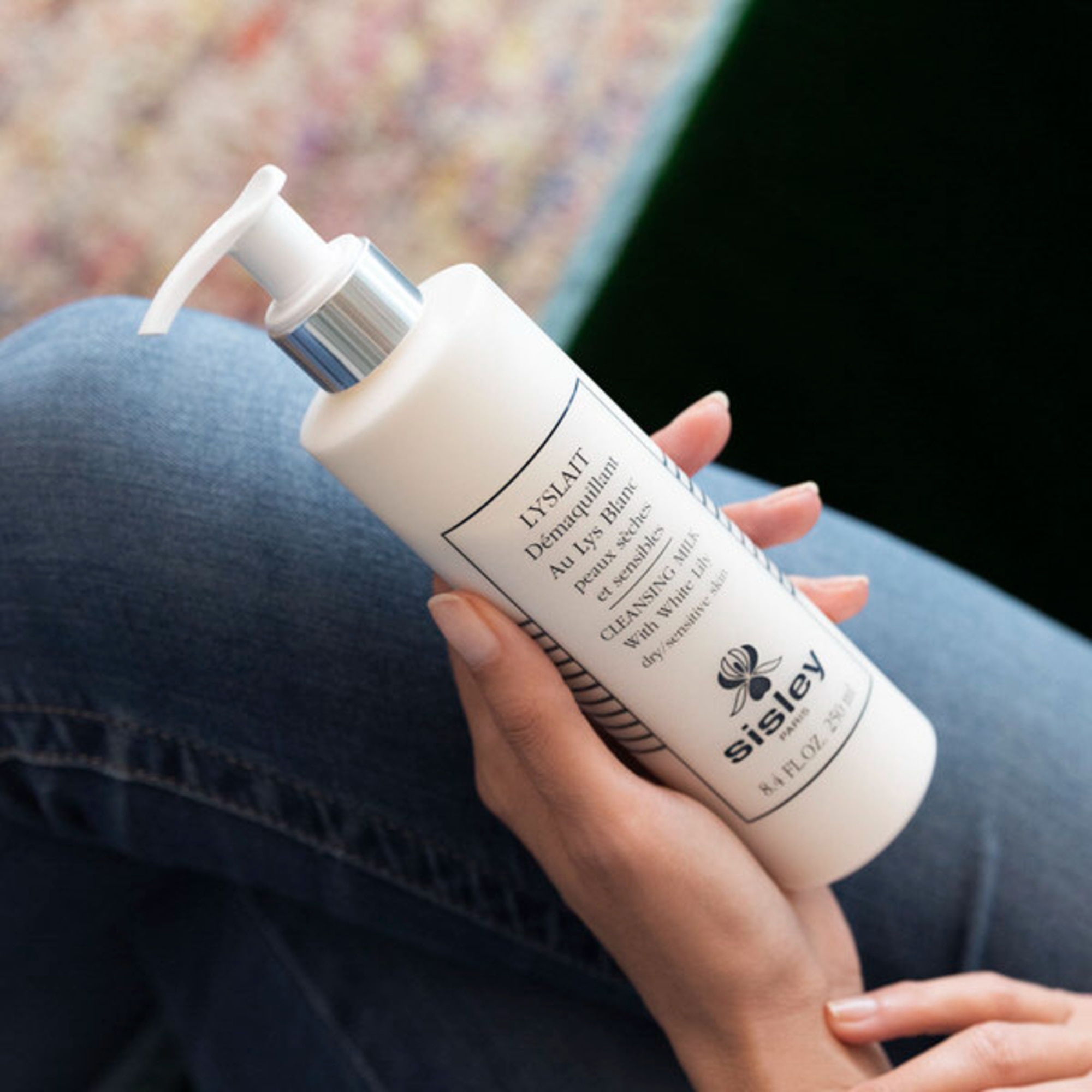 Latte Struccante all'Estratto di Giglio Bianco - Tutti i Tipi di Pelle