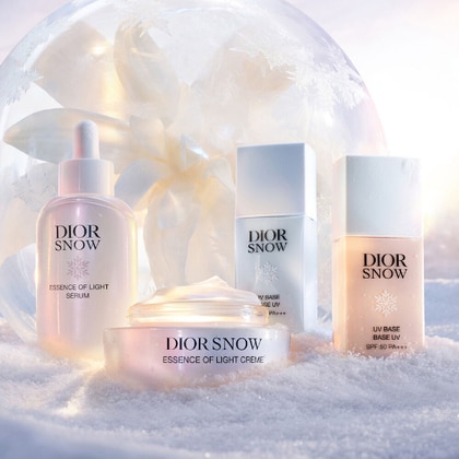 Base Make-up Schiarente – Correzione Cromatica – SPF 50 PA+++