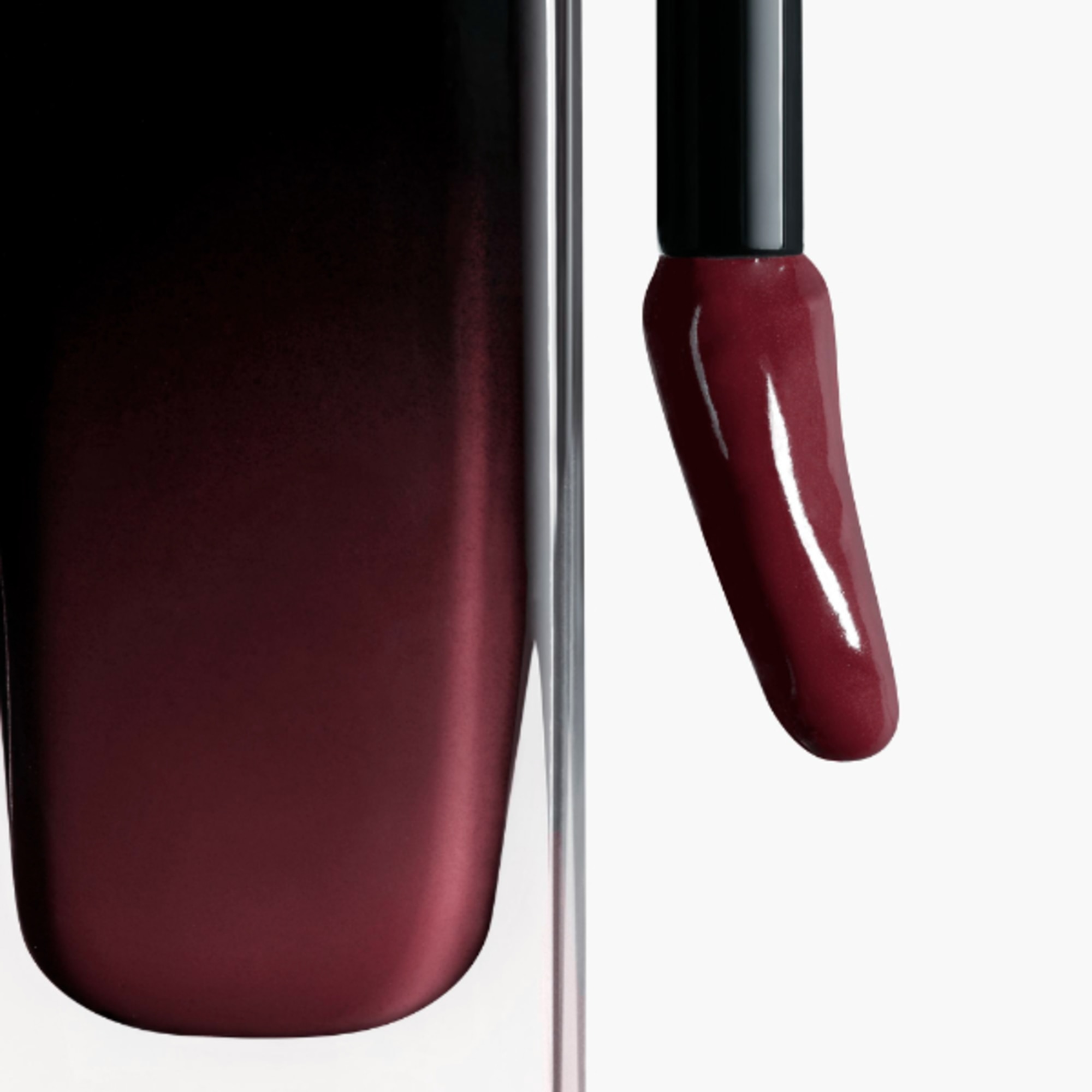 IL ROSSETTO FLUIDO BRILLANTE TENUTA ESTREMA