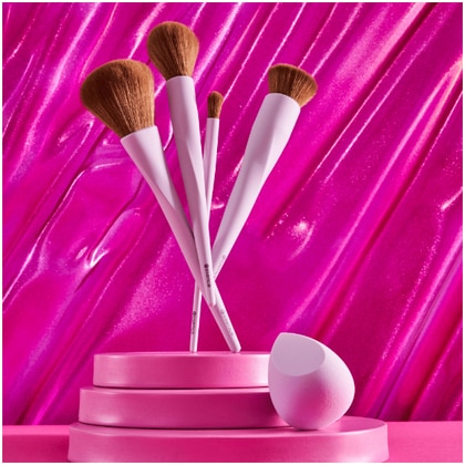  Essence BLUSH & HIGHLIGHTER BRUSH Pennello Blush & Illuminante  1 di 3 