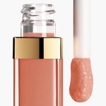 CHANEL ROUGE COCO HYDRA GLOSS GLOSS IDRATANTE E LEVIGANTE ULTRA-BRILLANTE 3 di 8 GLOSS IDRATANTE E LEVIGANTE ULTRA-BRILLANTE