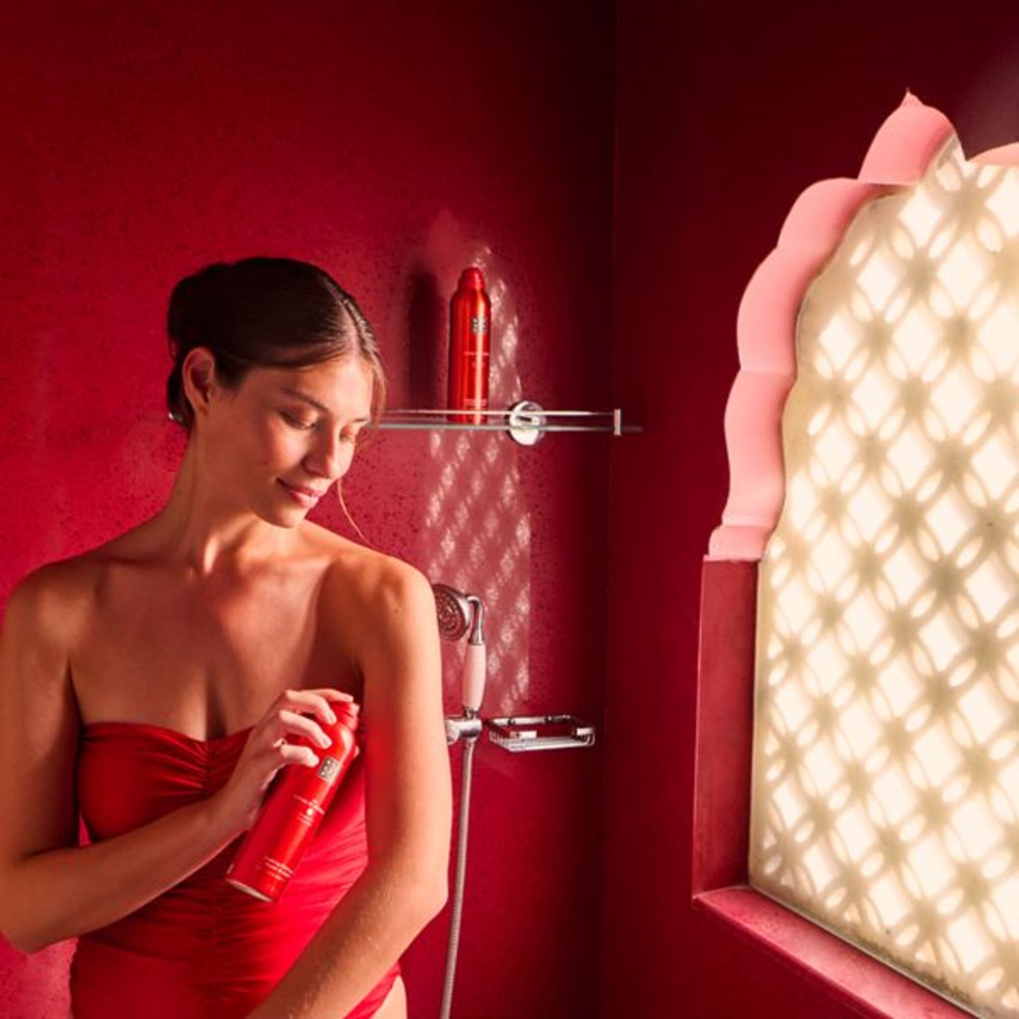 200 ML RITUALS AYURVEDA The Ritual of Ayurveda Foaming Shower Gel  1 di 5 